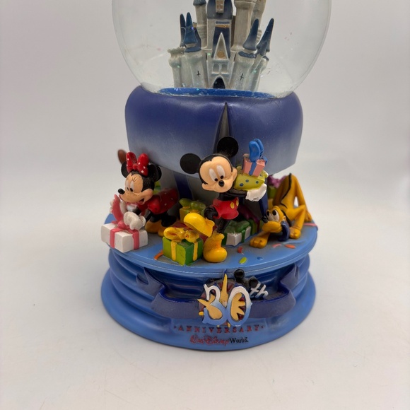 Walt Disney World 30th Anniversary Character Castle Celebration Snow Globe - Picture 2 of 16